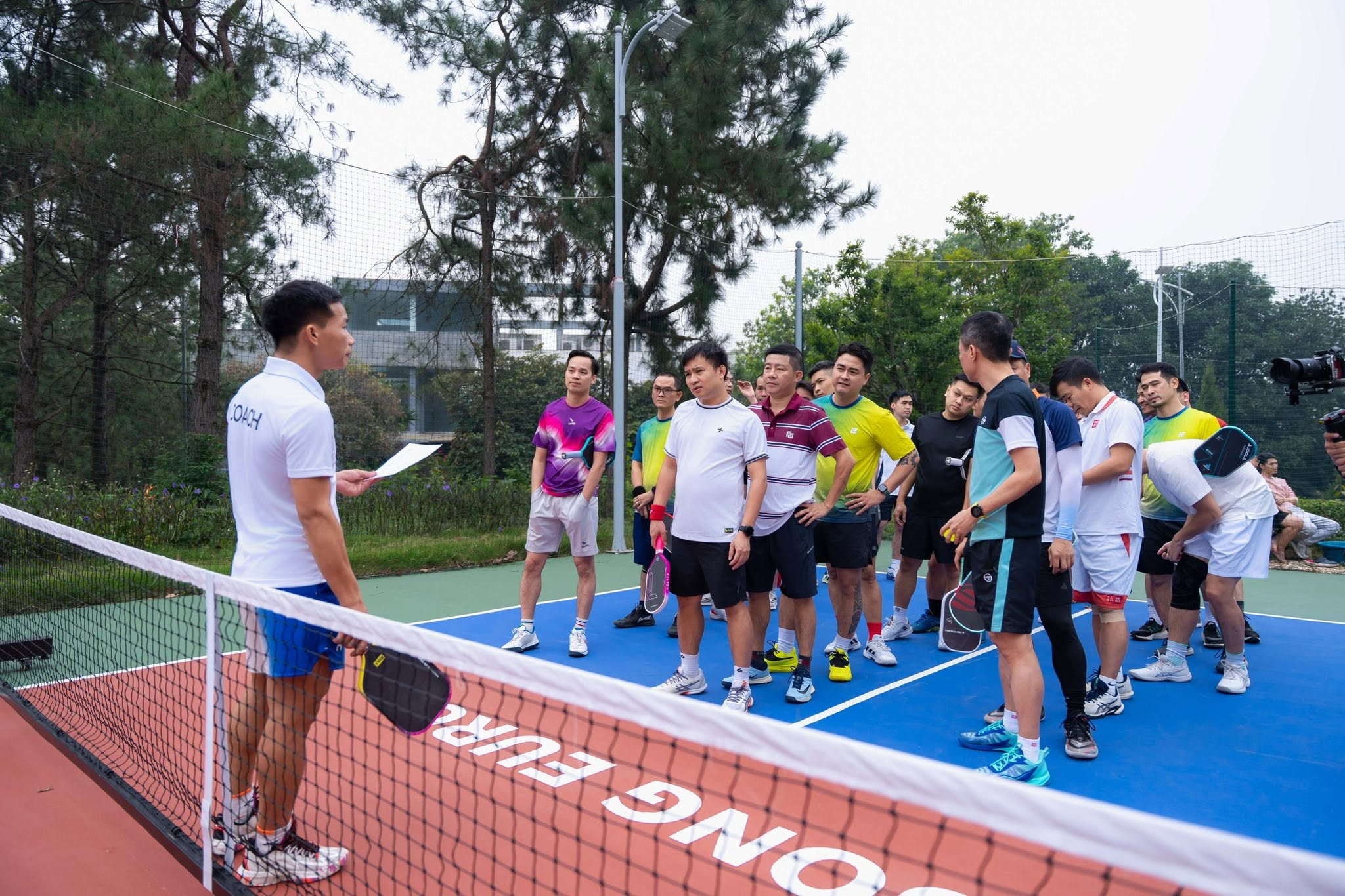 Coach Kim thực hiện 6 – 4 – 2 trên sân Pickleball